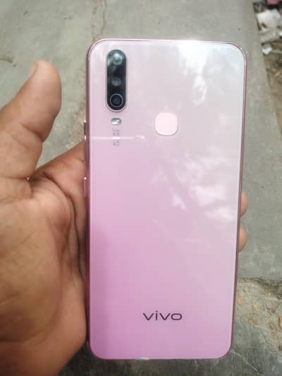 Vivo Y17 all ok 8 256 hai only mobile hai