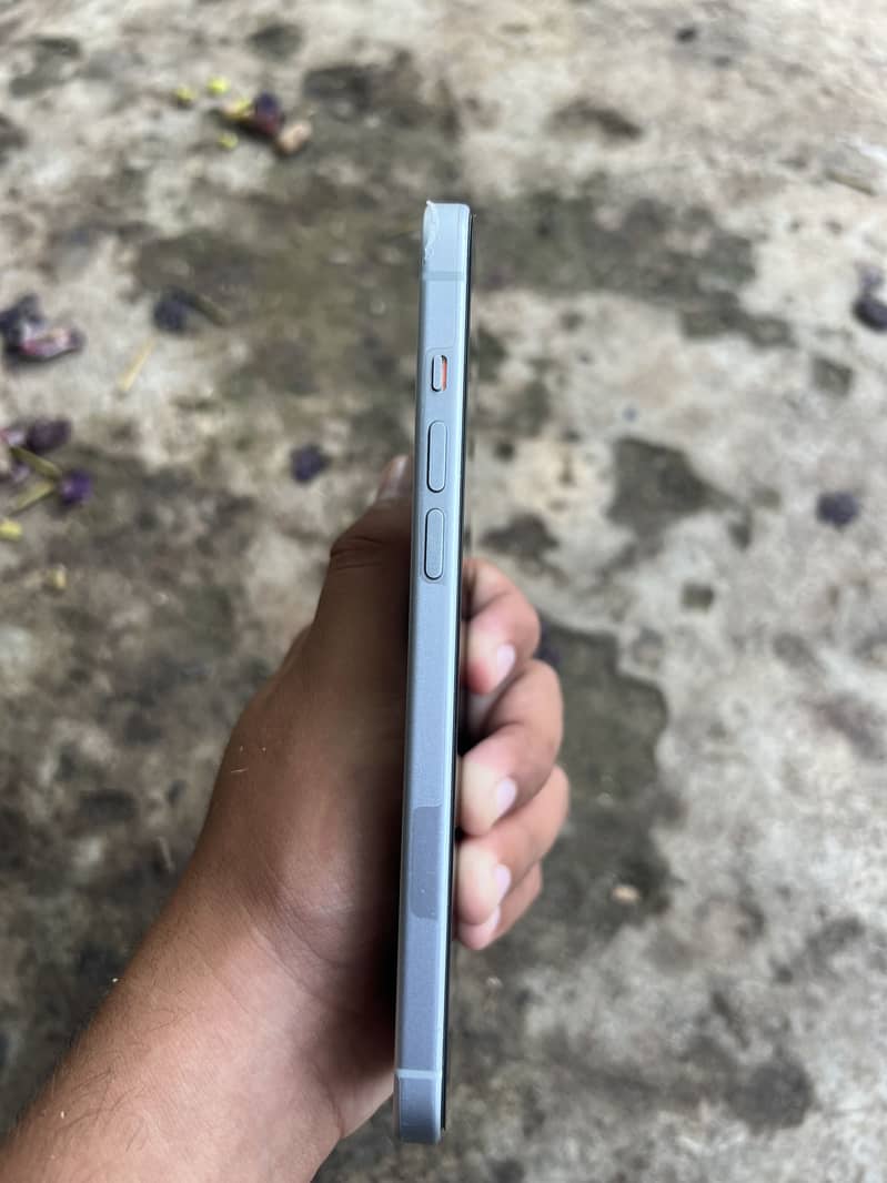 Apple iPhone 15 plus 1