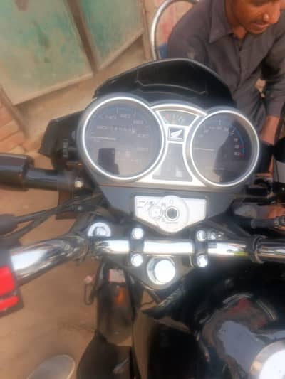 Honda CB 150F2026 | First Owner | Self Start | Genuine Condition |