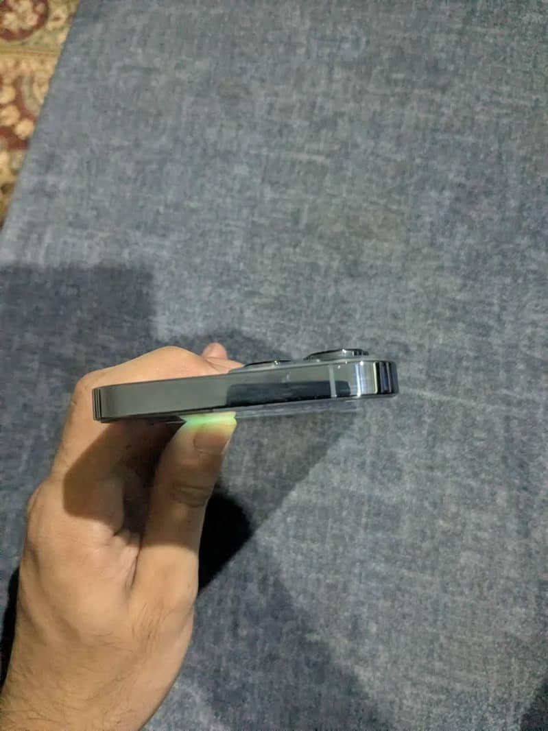 Apple iPhone 13 Pro 5