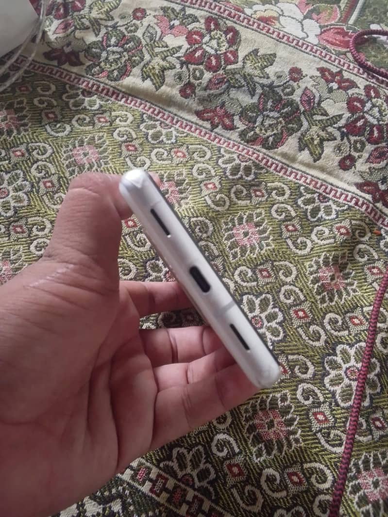 Google Pixel 7a 1