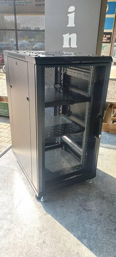 Toten 27U Rack(03218685152)