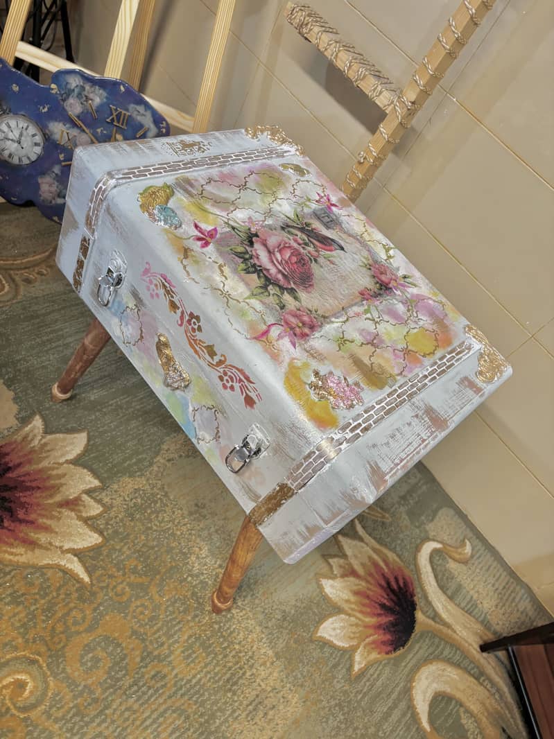 Console table 0