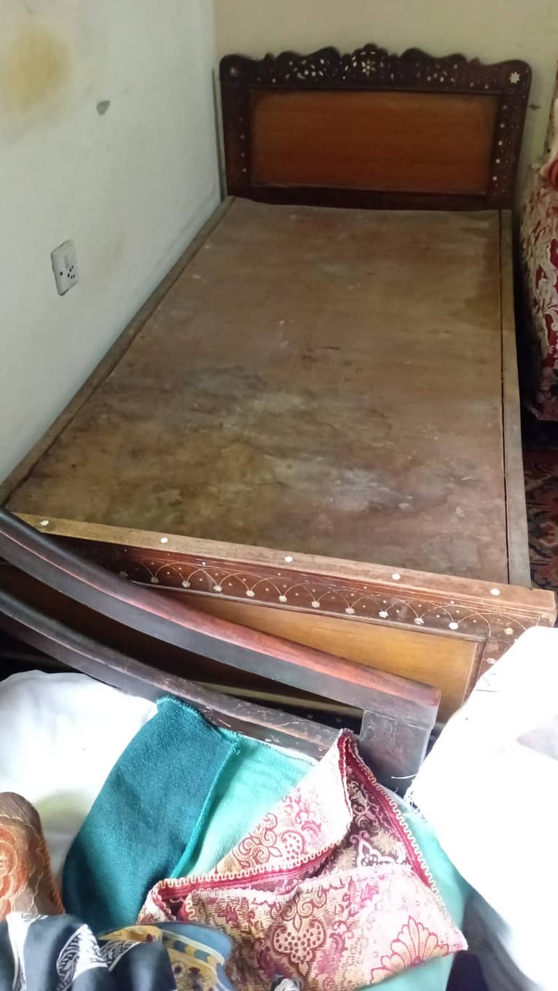 Two singal bed 0