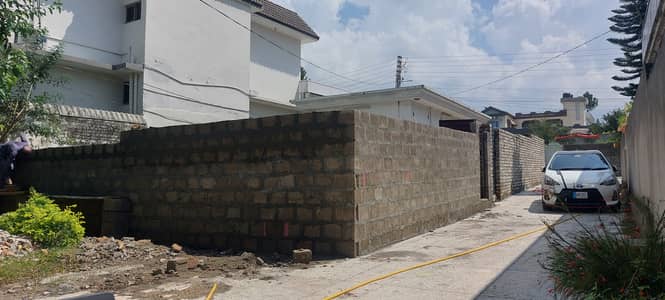 3.25 Marla South facing plot for sale in Habib Ullah Colony