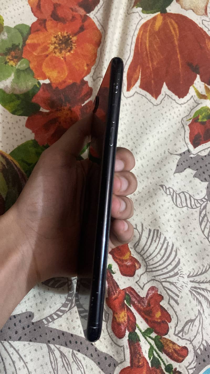iPhone 7 Plus 1