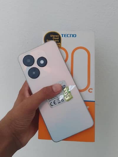 Tecno spark 20c