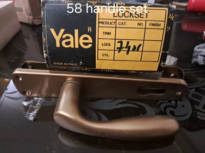 Door locks Yale Itlay  Door Handle Hardware. Cabinet handle door brush