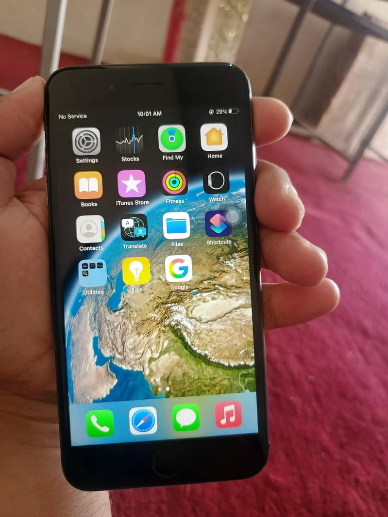 Apple iPhone 8 Plus 0