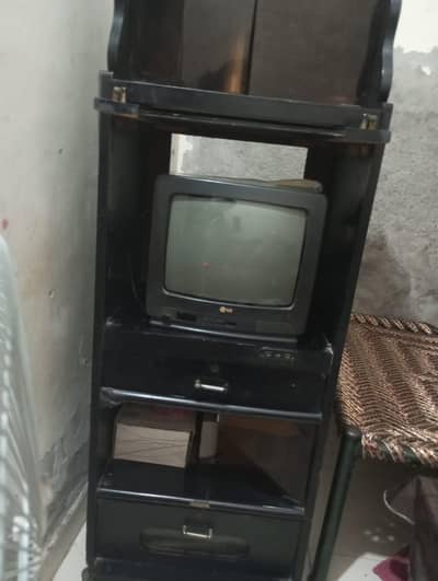 LG Original CRT TV For Sale .