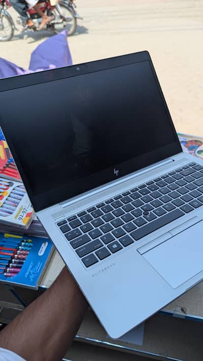HP Elitebook 745 G6