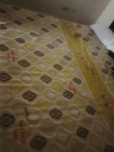 King Size Super Foam Mattress - Condition 10/9 - only in 11k