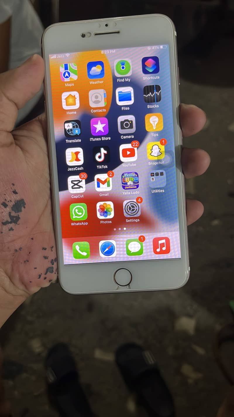 Apple iPhone 7 Plus 3