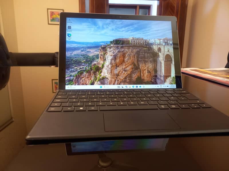 Macrosoft surface pro 2
