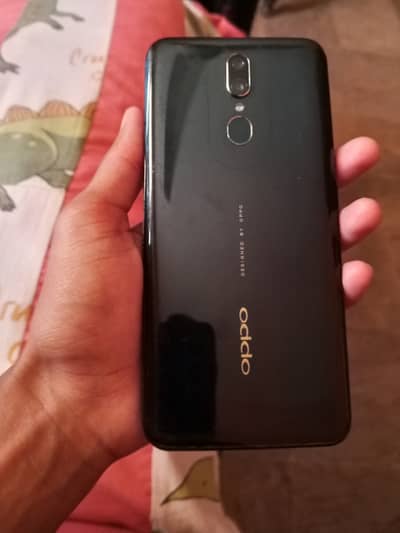 OPPO F11