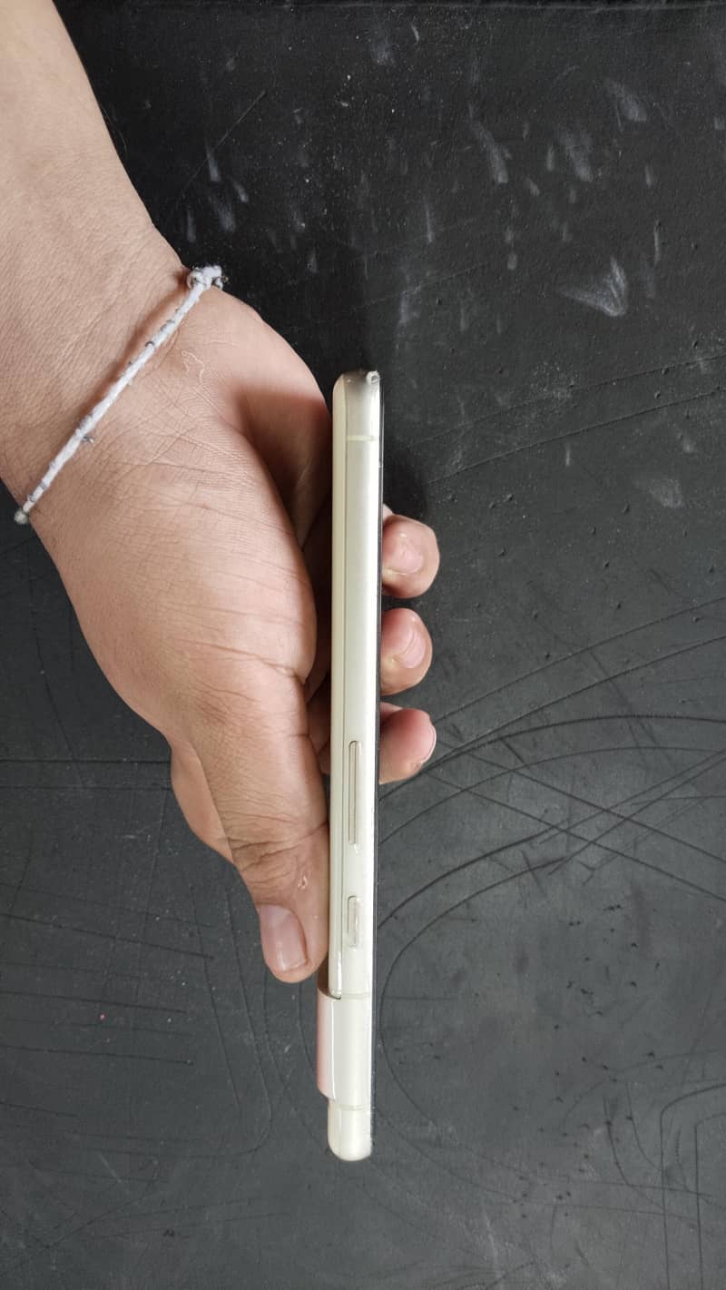 Google Pixel 7 3