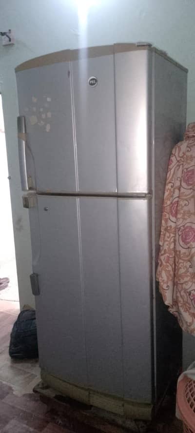 Refrigerator jumbo size okay condition