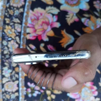 Tecno CAMON 40 Pro 8+8 256 gb