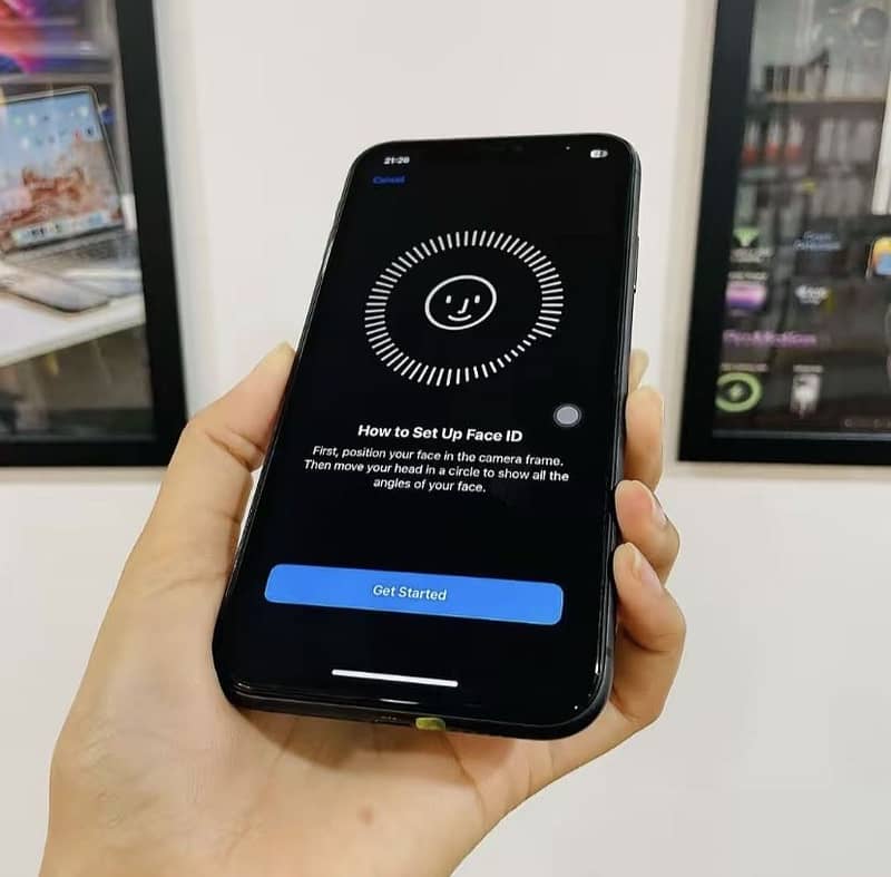 Apple iPhone 11 0