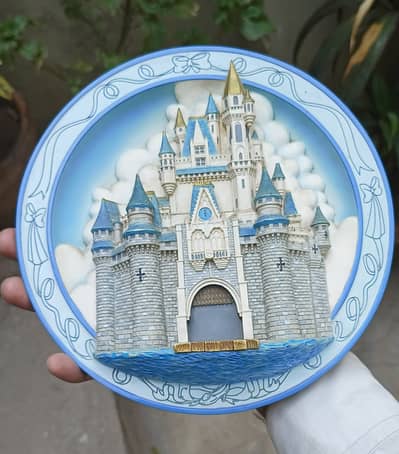 Wall Hanging Plates and Show Piece ( Different Price's. WhatsApp Me)