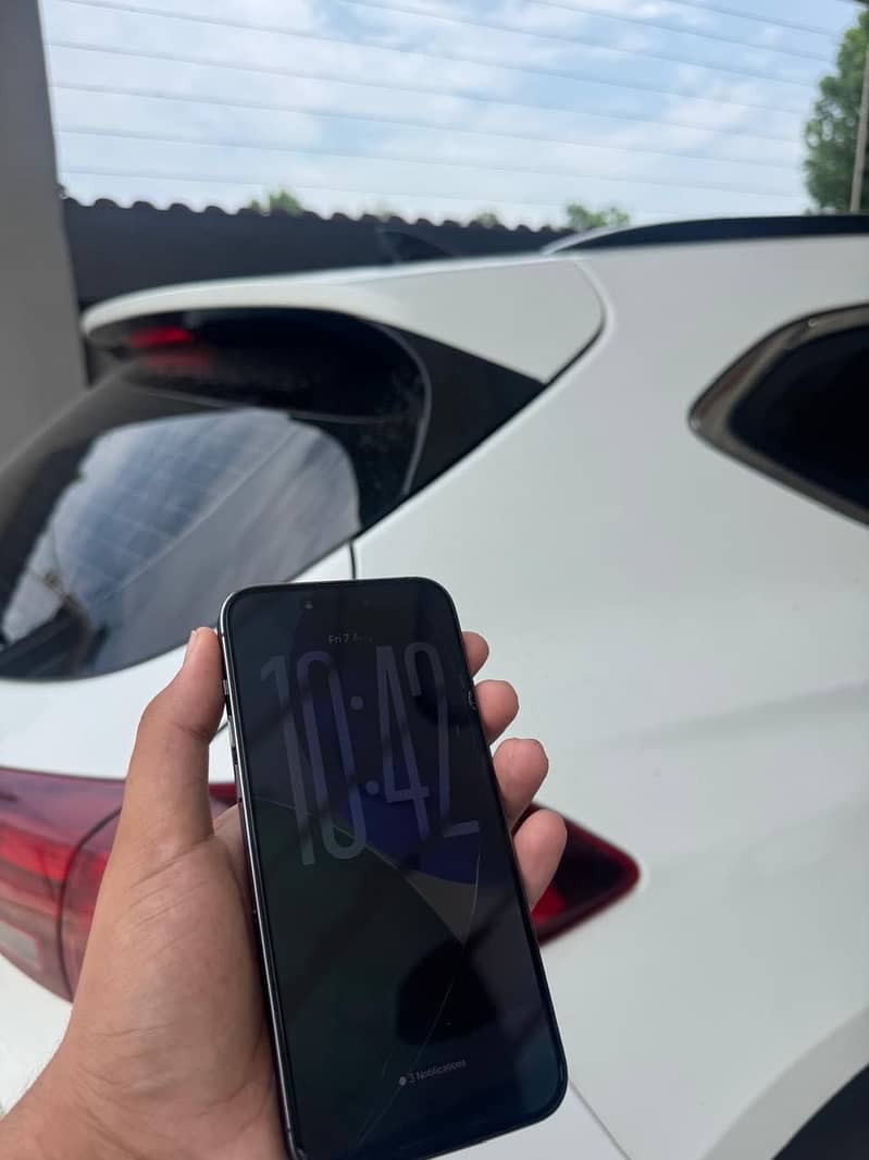 Apple iPhone 14 Pro Max 1