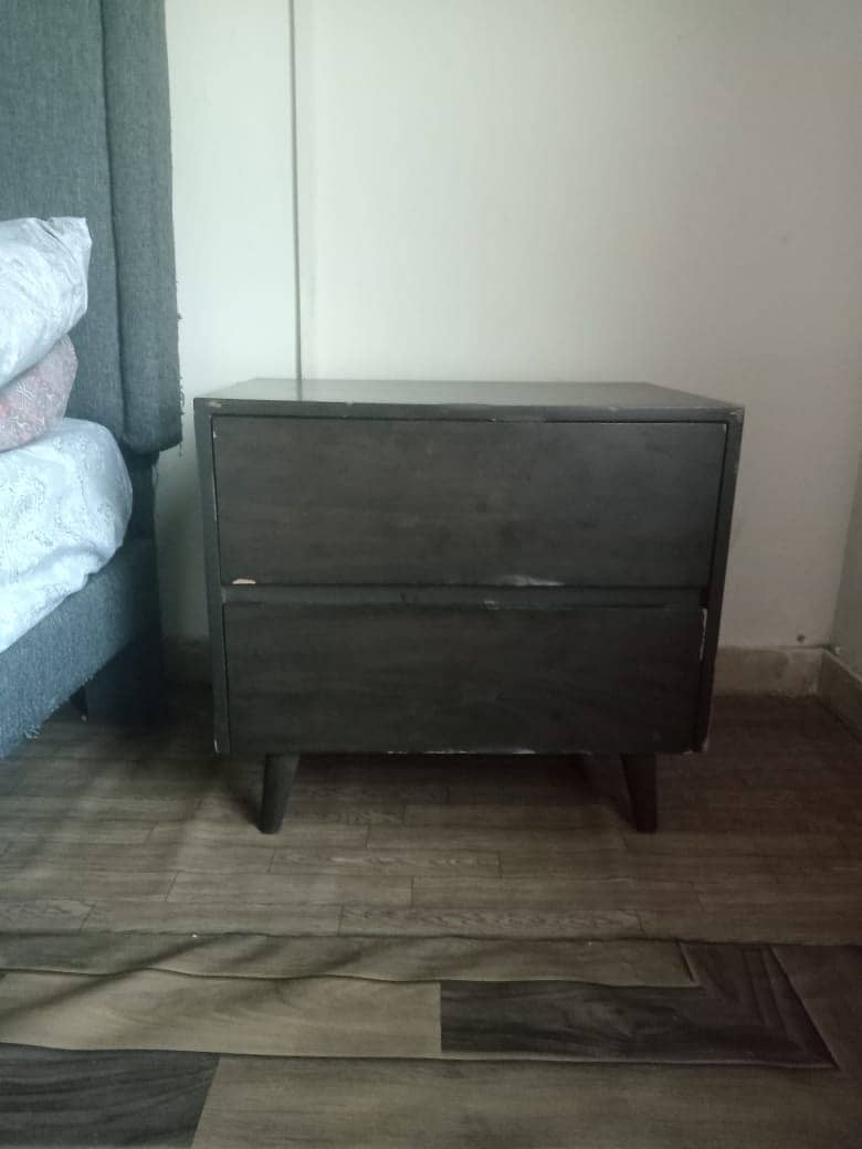 Side tables 2