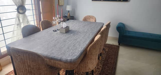 8 seater Dining Table