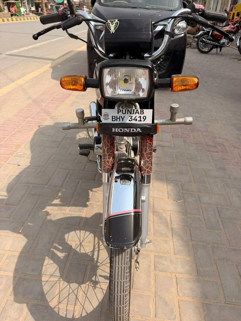 HONDA CD70 3