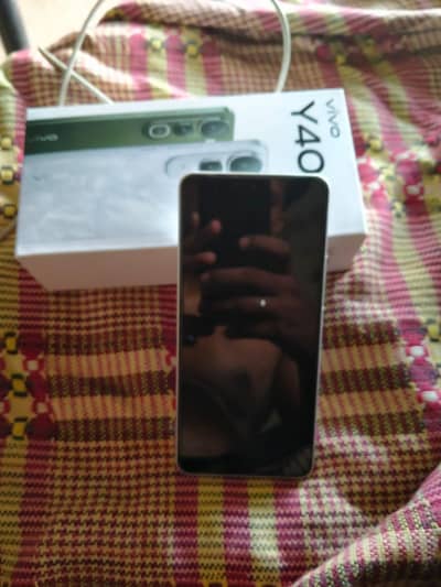Vivo Y400