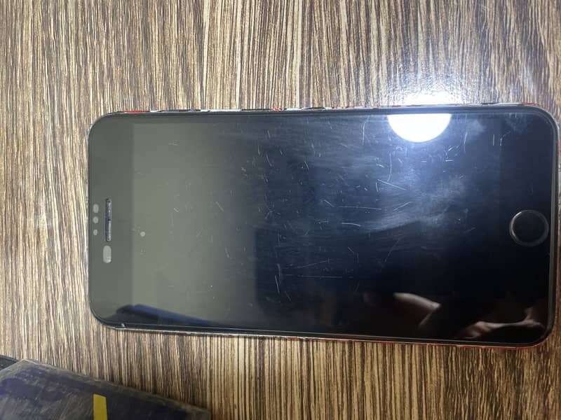 Apple iPhone 8 Plus 1