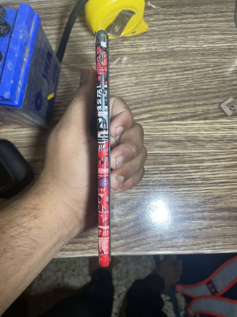 Apple iPhone 8 Plus 3