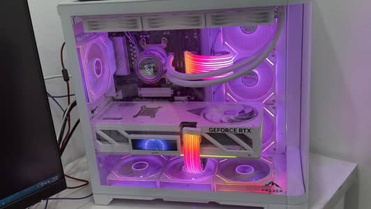 Gaming PC RTX 5080 Vulcan OC White Gaming PC | Ryzen 7 9700X