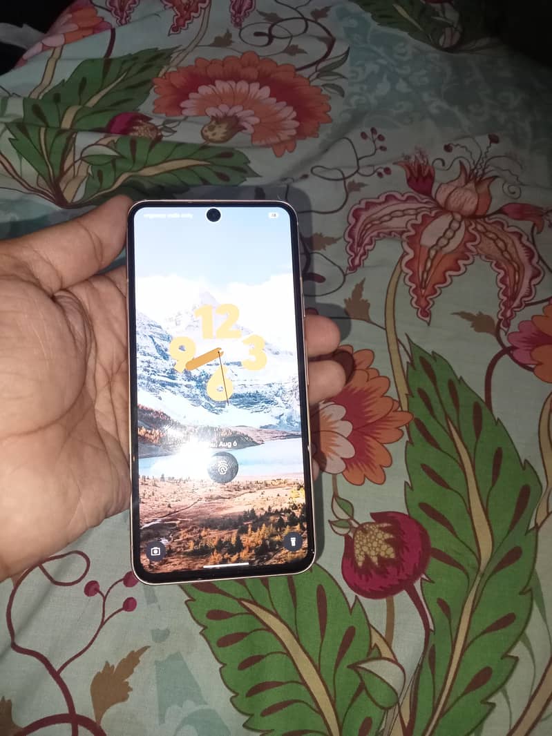 Google Pixel 8 5