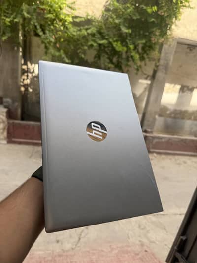 HP probook 640 g7| rizen 5 | 4500U | 8 gb-256 ssd| 1gb GPU  type C