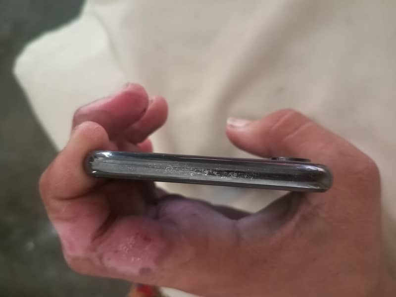 Apple iPhone X 5