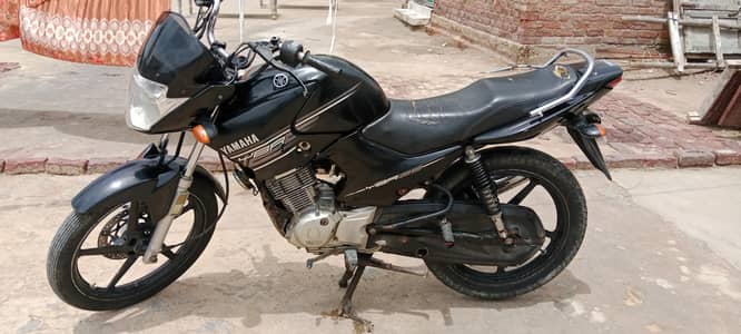 yahama ybr 125 black calour