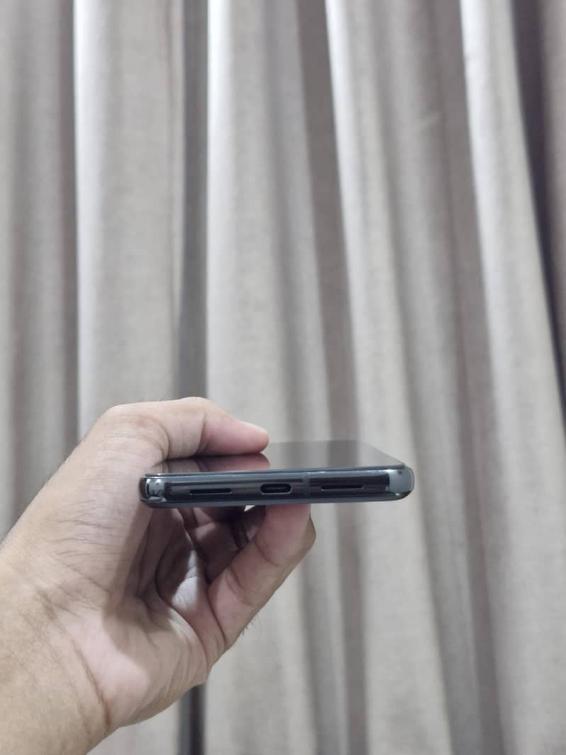 Google Pixel 8 Pro 4
