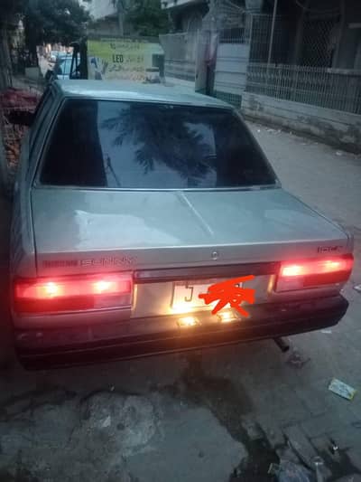 Nissan Sunny 1988