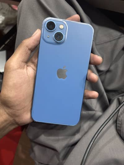 Apple iPhone 13