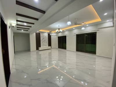 GROUND PARKING 3 BED APARTMENT AVAILABLE FOR RENT IN ASKARI 11 LAHORE CANTT