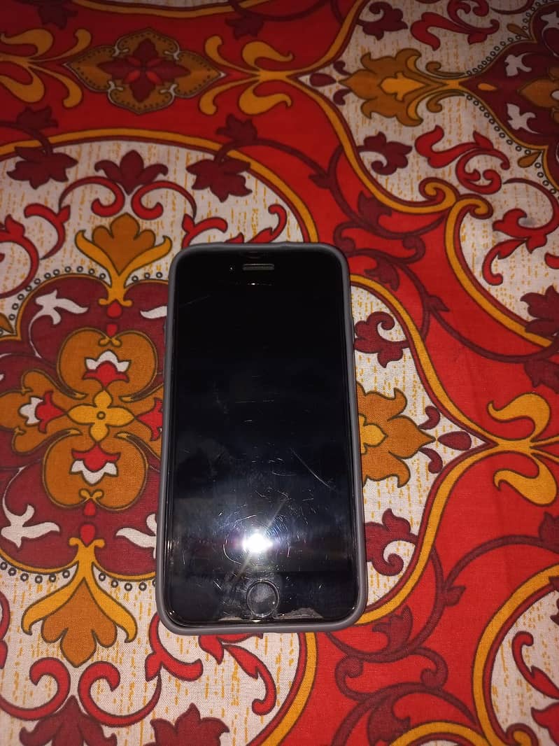 Apple iPhone 7 2