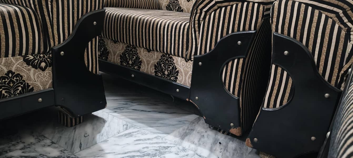 7 seater sofa 1