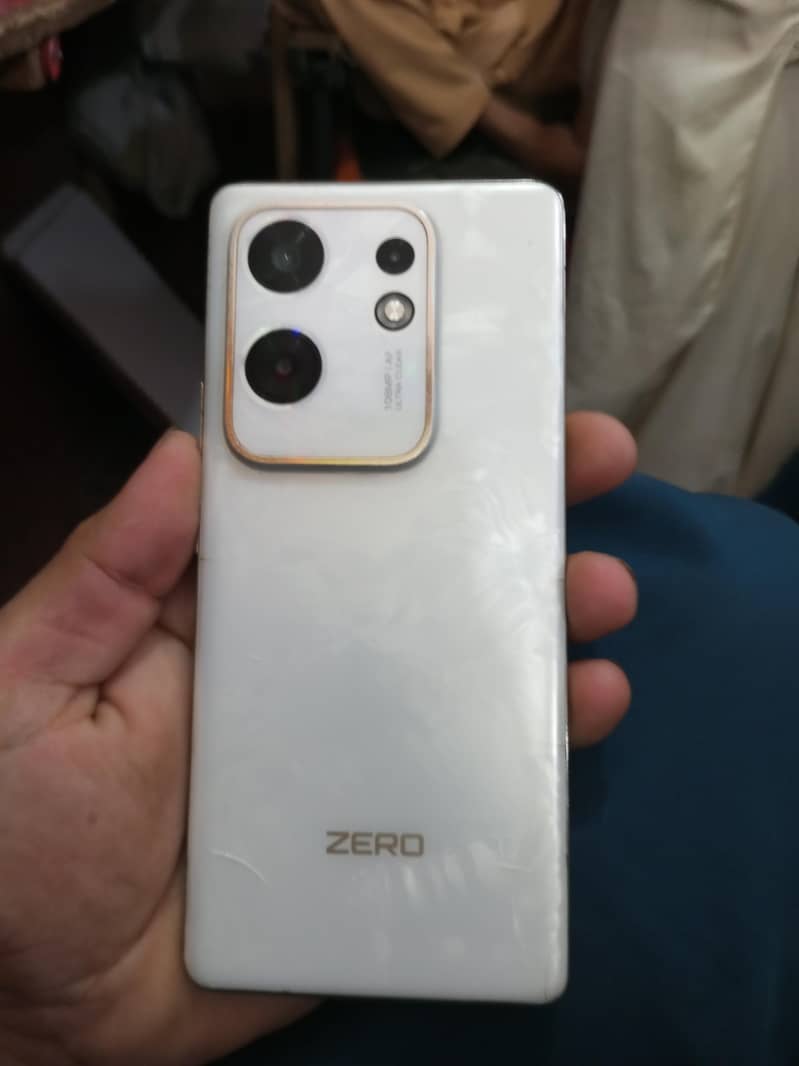 Infinix Zero 30 6