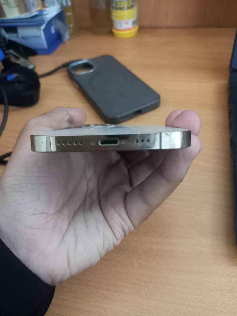iPhone 12 Pro 3