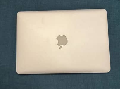 Apple Macbook Pro 2015 Core i7 Processor 16GB RAM 512GB SSD Charger