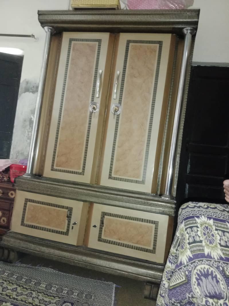 safe cupboard 0
