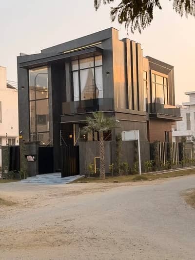 Luxury 5 Marla House For Sale In Bahria Town A Perfect Family Home!