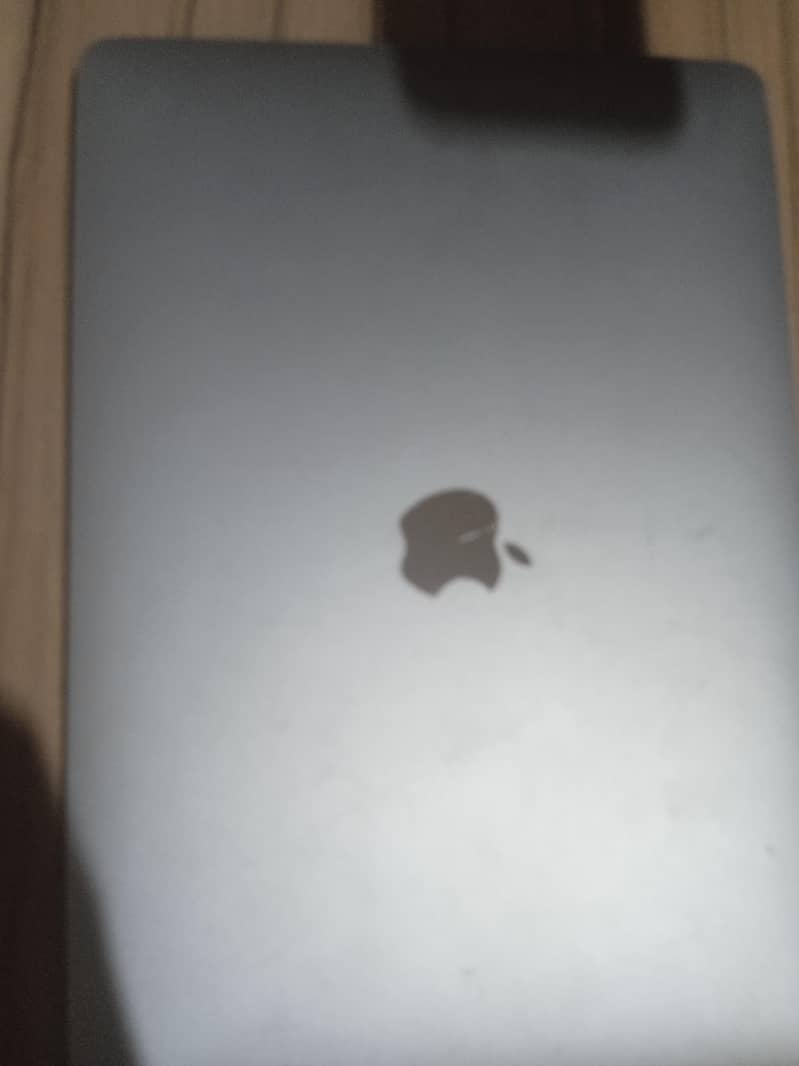 macbook 2017 model 1