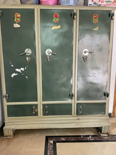 3 Door Steel Almirah / Wardrobe with Drawers – Heavy Duty