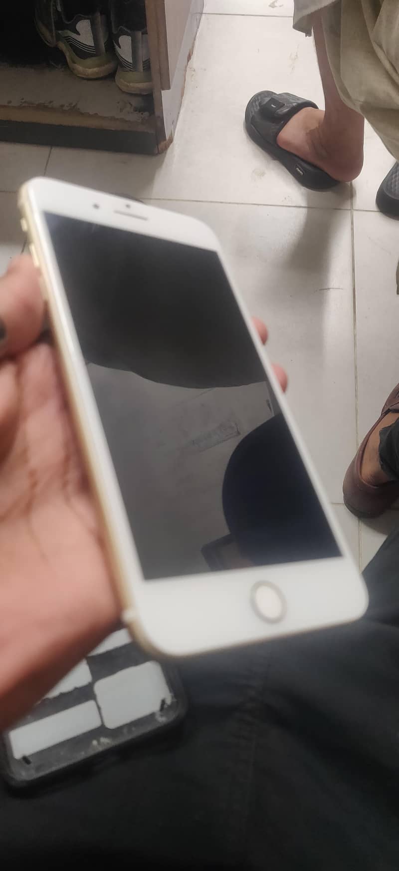 Apple iPhone 7 Plus 2